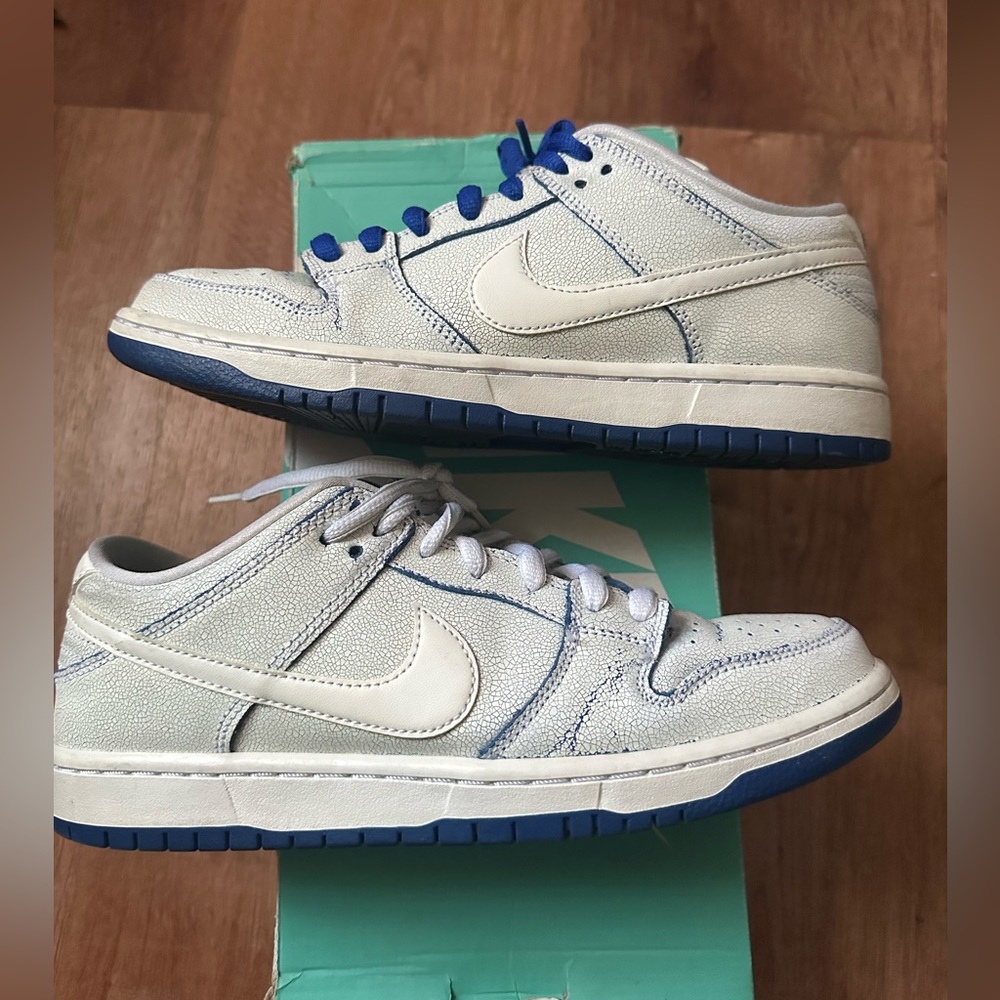 Nike sb cracked leather